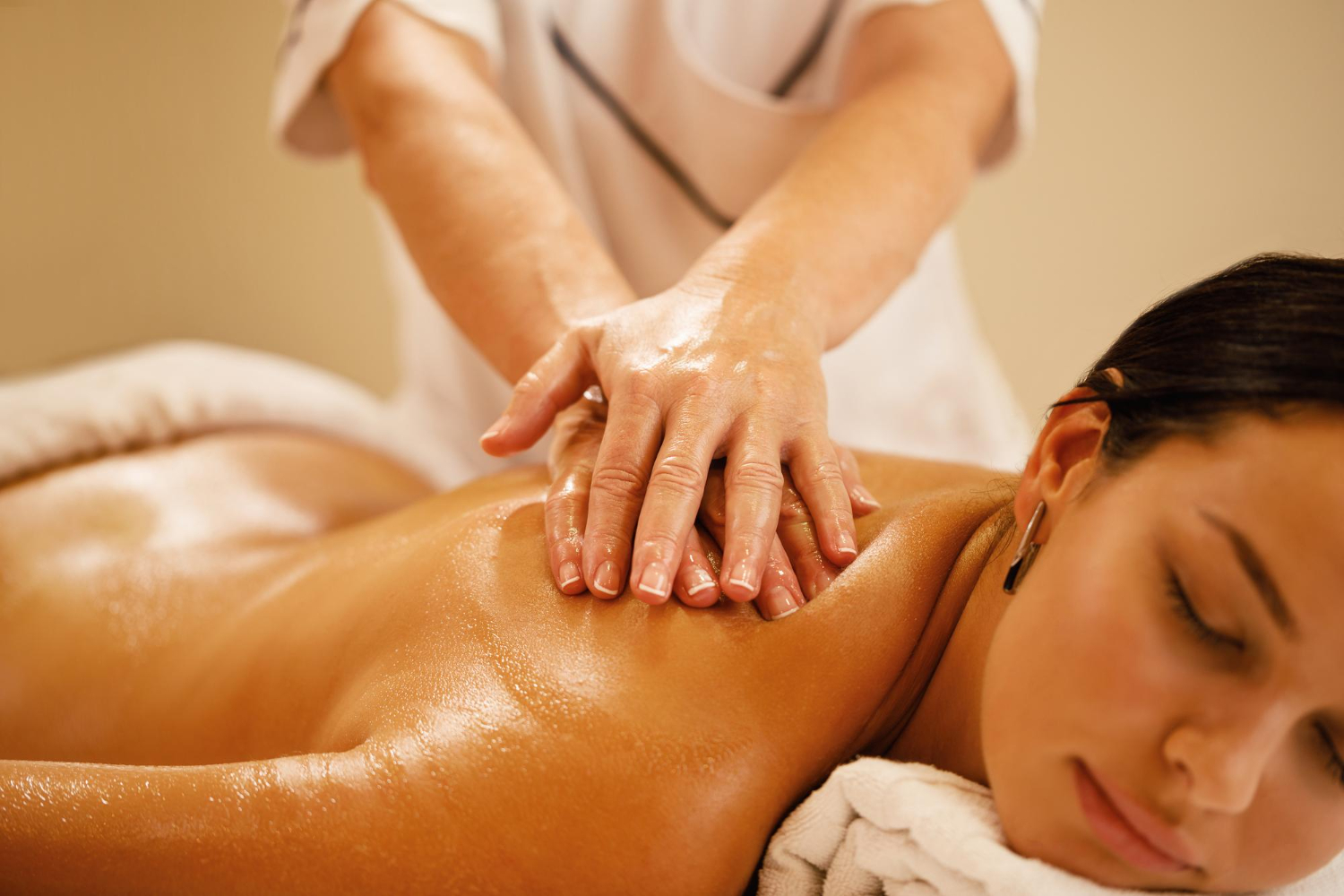 Aroma Massage